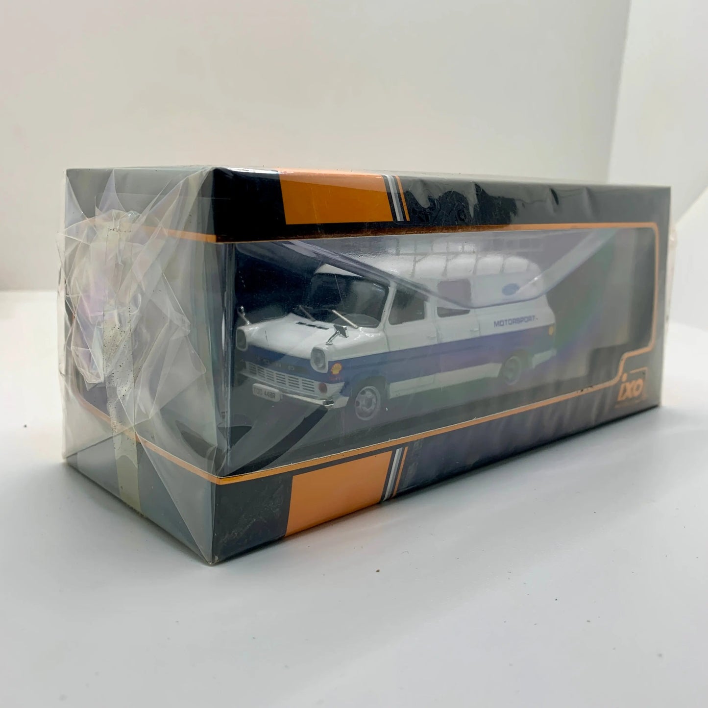 Iconic Ford Transit MK1 1966 1/43 Scale Cars Stock Car & Banger Toy Tracks