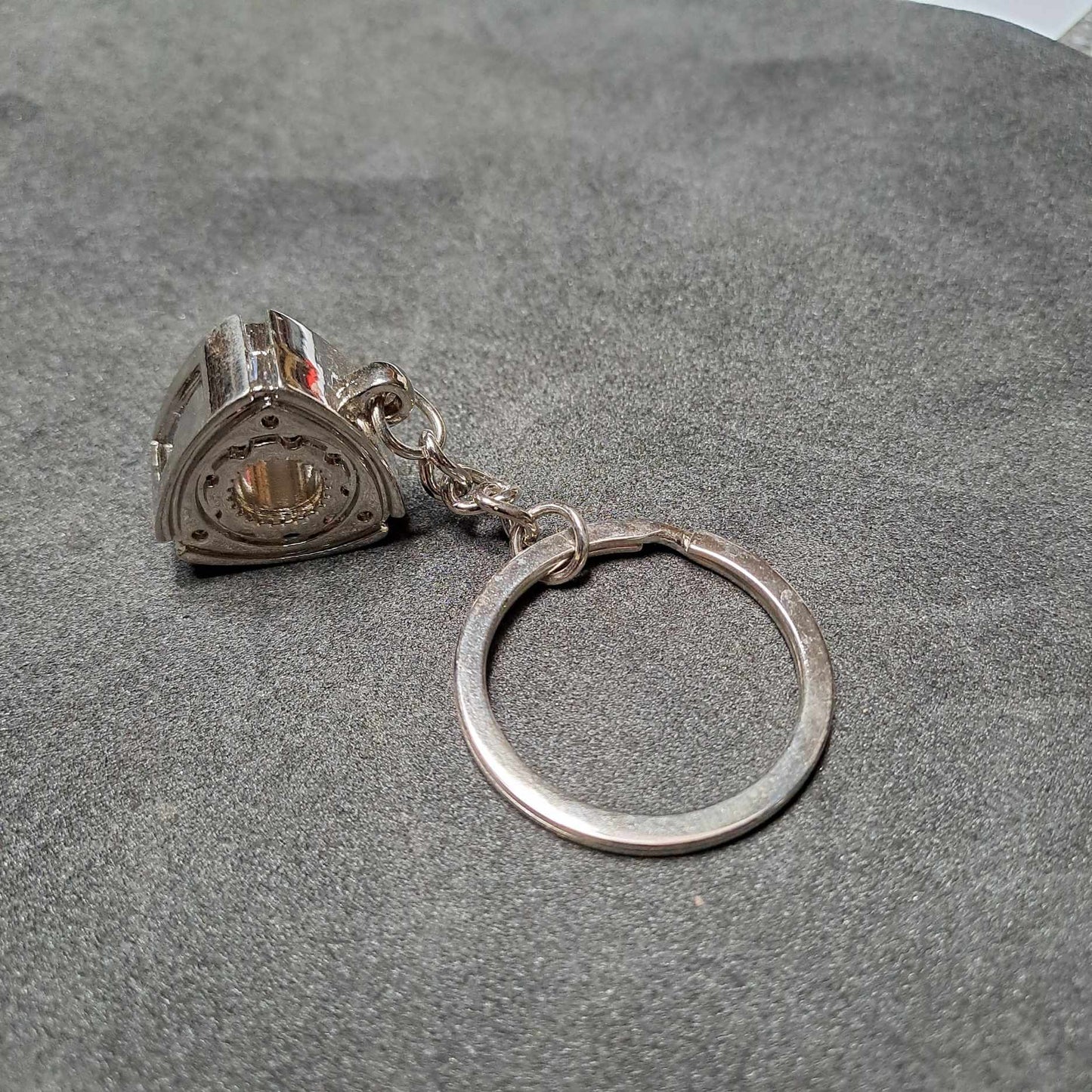 Silver Engine Keyring Key Ring Stock Car & Banger Toy Tracks