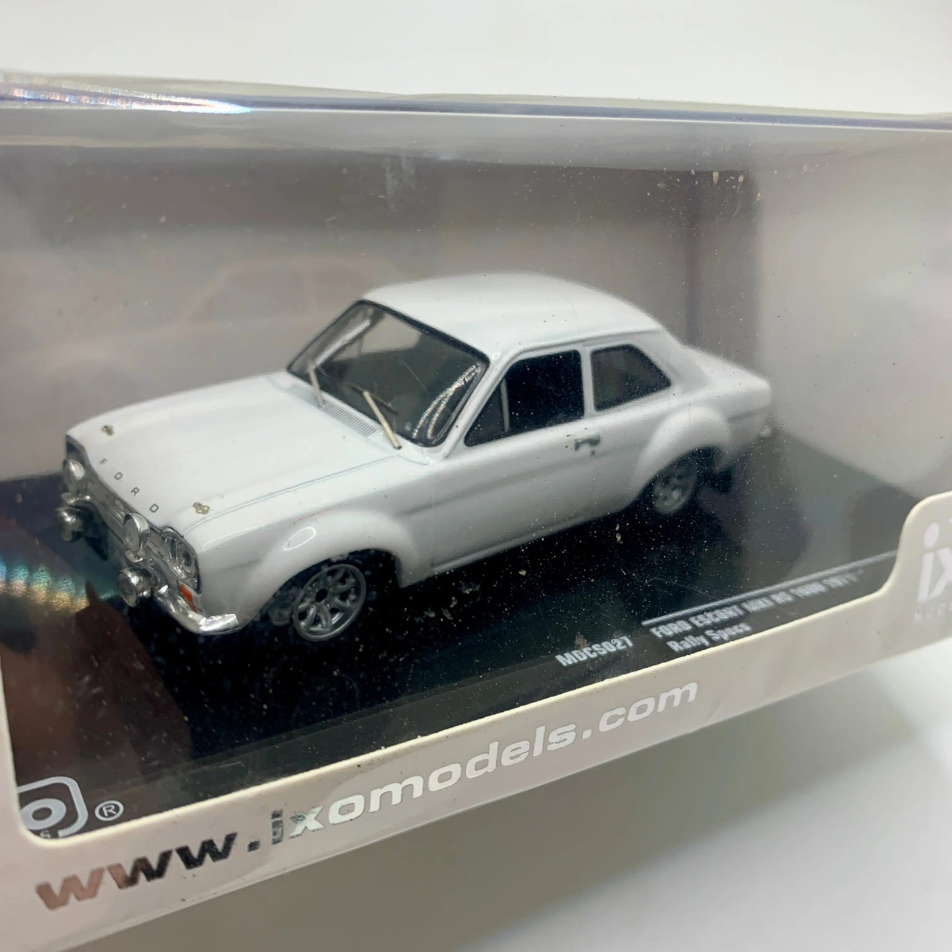 Iconic Ford Escort Collectable Classic Cars 1/43 Scale  Cars Stock Car & Banger Toy Tracks