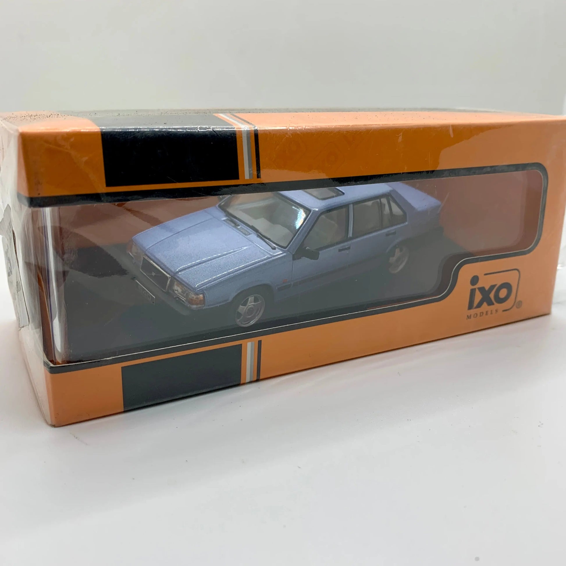 Iconic Volvo 940 Turbo 1990 1/43 Scale  Cars Stock Car & Banger Toy Tracks