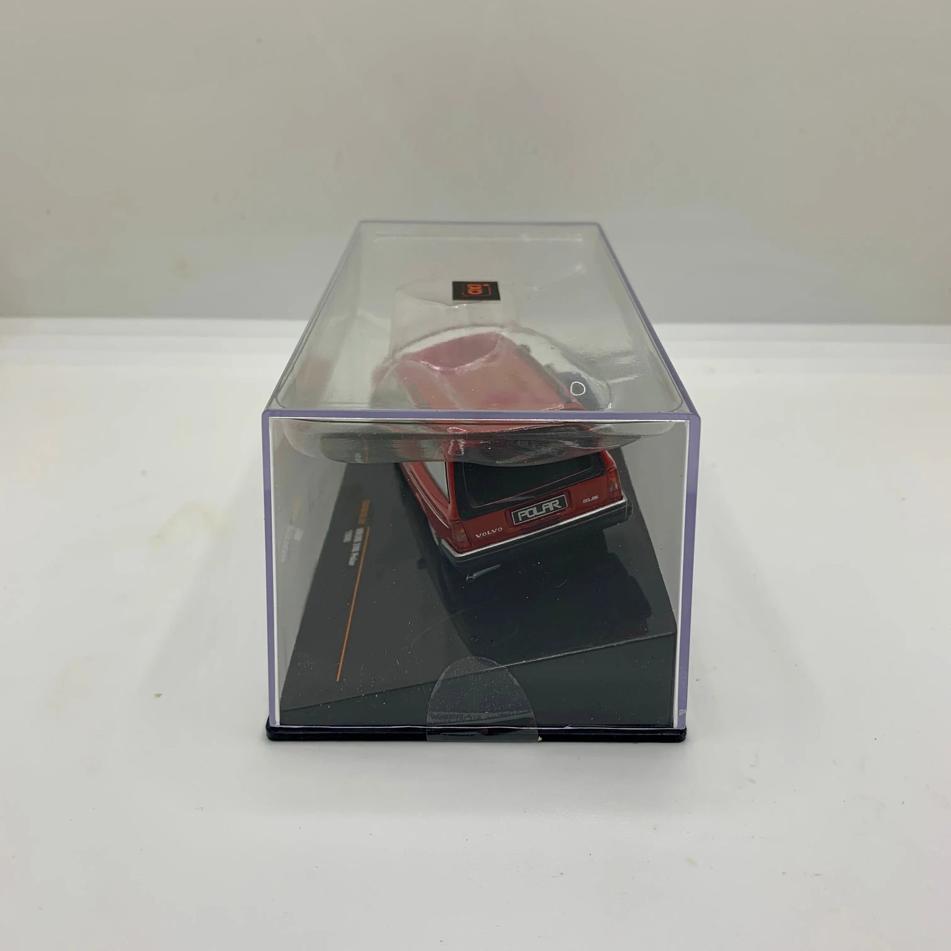 Iconic Volvo 240 Polar 1988 1/43 Scale  Cars Stock Car & Banger Toy Tracks