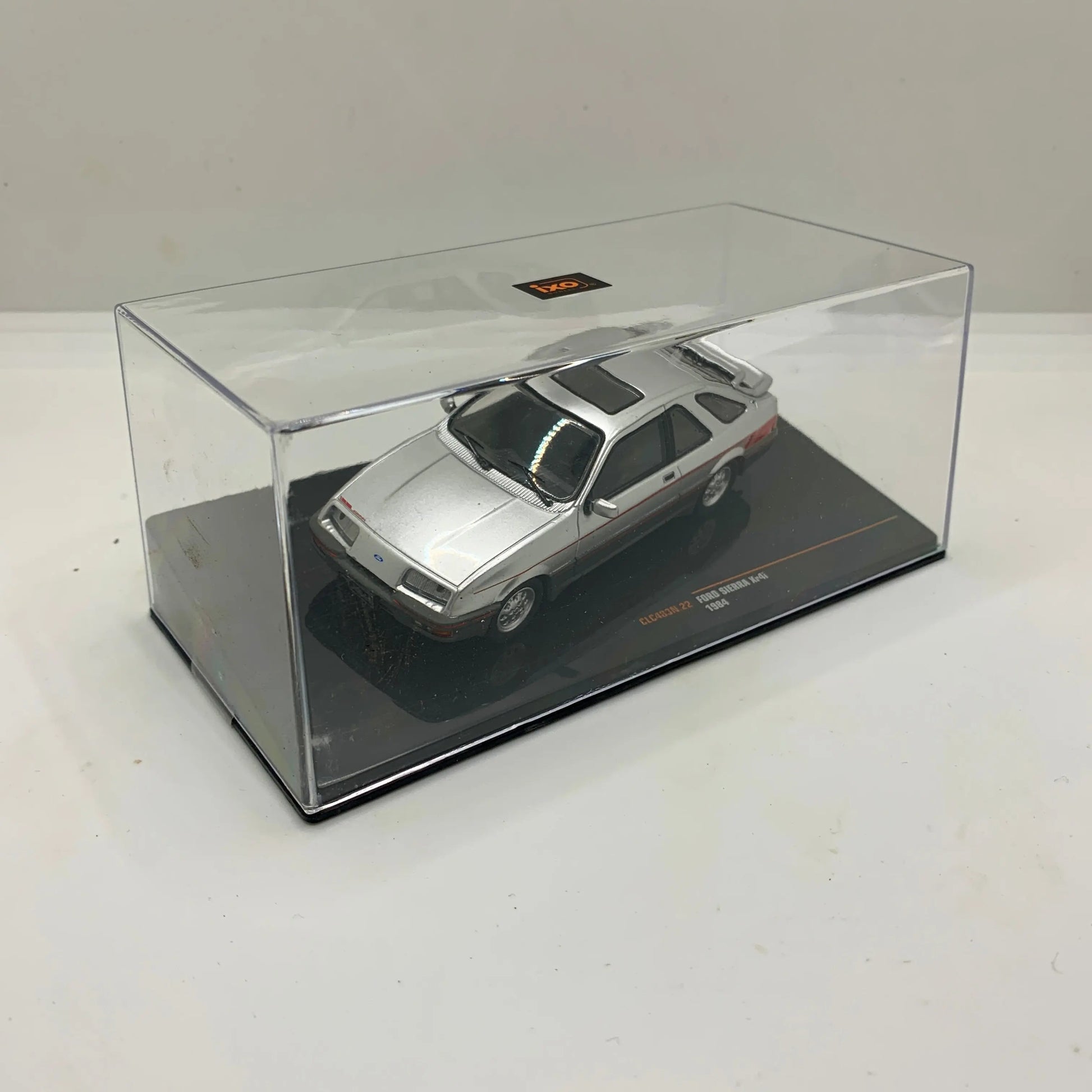 Iconic Ford Sierra Collectable 1/43 Scale  Cars Stock Car & Banger Toy Tracks