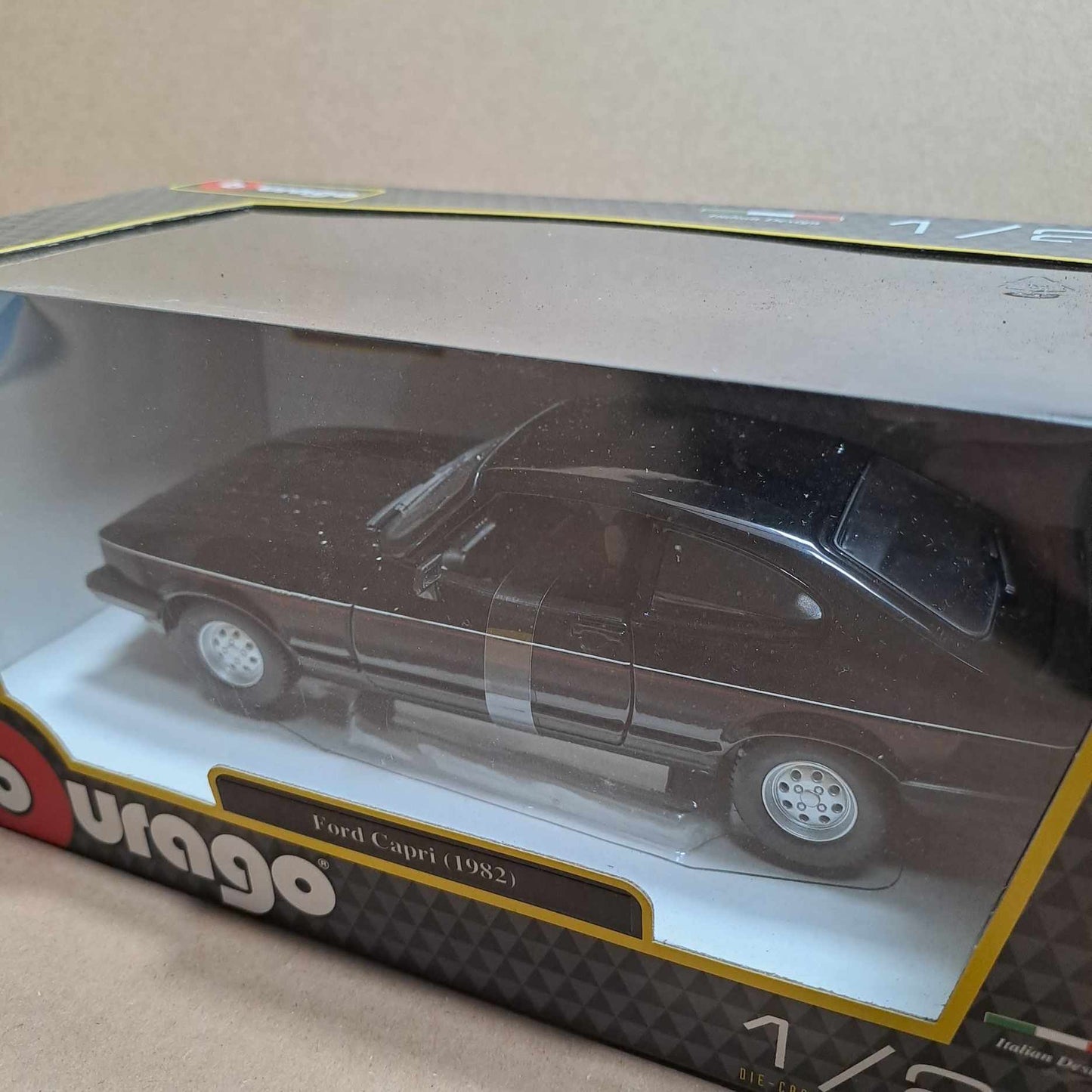 Ford Capri 1982 1/24 Scale