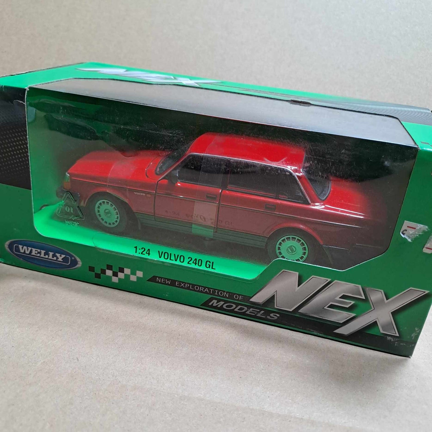 NEX Models Volvo 240 GL 1/24 Schaal